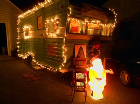 Adorable 20 Stunning Christmas Rv Camper Decorating Ideas