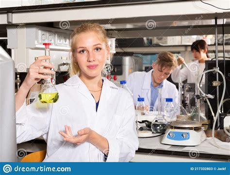 Female Scientist Holding Flask Stock Image Image Of Practicing