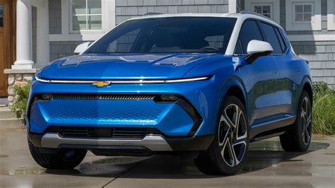 Gm Delays Chevy Equinox Ev As Well As Flagship Electric Pickups Carscoops