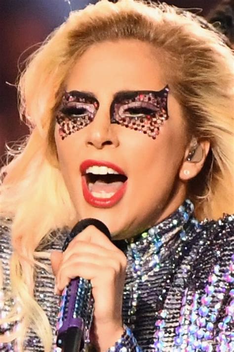 Die Visagistin Hinter Lady Gagas Super Bowl Beauty Look Vogue Germany