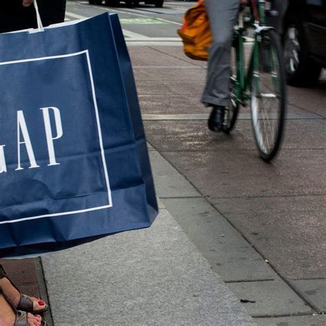 You Ll Never Believe These Looks Are From Gap Gap Outfits Paper Shopping Bag Bookmarks