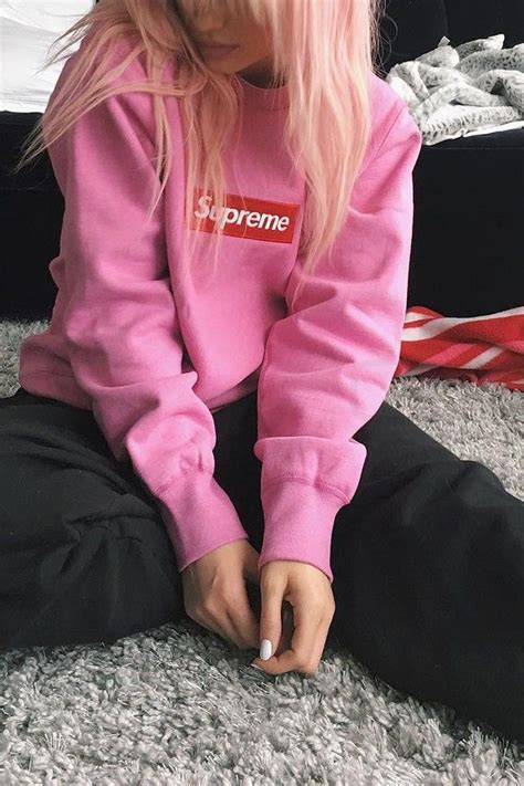 Kylie Jenner Posing On Fashion Clothes Supreme Sweater
