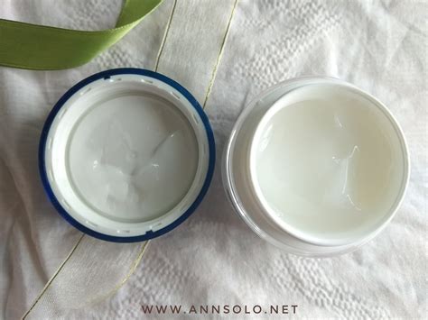 With a unique blend of 11 natural plant extracts which are known for their wound healing and intense moisturizing benefits, this formulation speeds up recovery process and softens hard wounded skin to. #Review Bio-Essence Miracle Bio Water Moist-In Gel ...