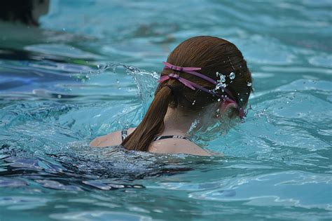 Wallpaper Submerged Redhead Woman Female Lady Water Wet Pool Swimming Swim Splash