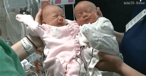 Identical Twins Delivered By Identical Twin Nurses Wwjd