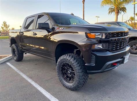 2019 Chevrolet Silverado Trail Boss Equipped With A Fabtech 4 Lift Kit