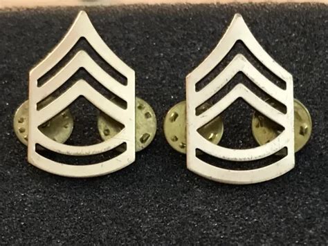 Us Army Sergeant First Class Sfc E 7 Gold Tone Collar Insignia Rank
