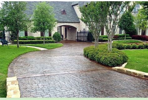 Circle Driveway Landscaping Driveway Edging Modern Driveway Brick