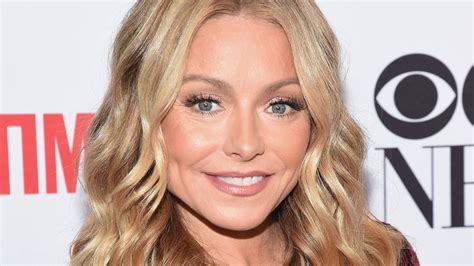 Kelly Ripa Shares Magnificent Poolside Photo As She Pays Homage To