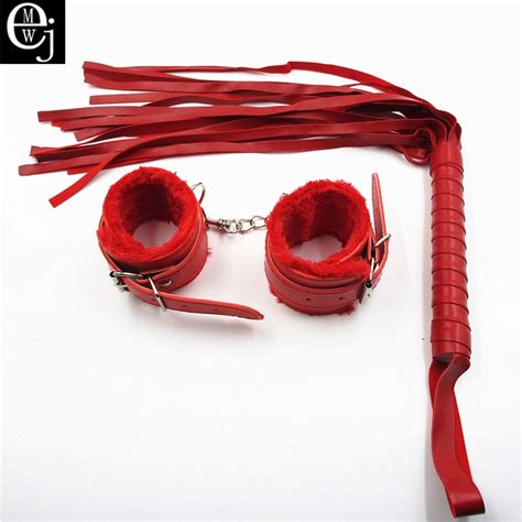 ejmw 2pcs set sex product leather whip sex flogger leather handcuffs for sex handcuffs bdsm