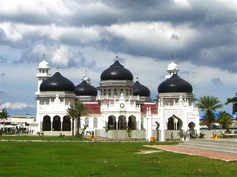 Masjid Raya Baiturrahman Banda Aceh A Photo On Flickriver