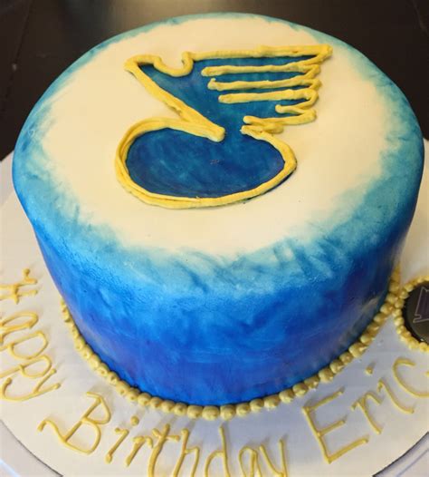 St. Louis Blues Hockey Cake | Hockey birthday cake, Hockey birthday, Hockey cake