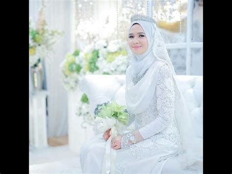 Koleksi edelweiss baju nikah muslimah malaysia. gamis nikah modern - Baju Gamis Modern 2017 Terbaru