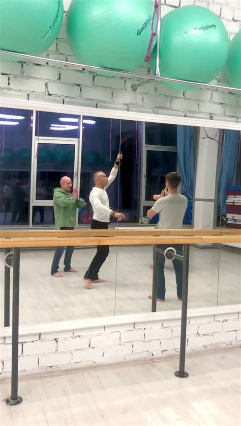 Школа Йога в танце Владимира Негадаева Home