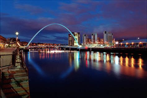 Gateshead Millenium Bridge Newcastle Upon Tyne C32919a 1 Flickr
