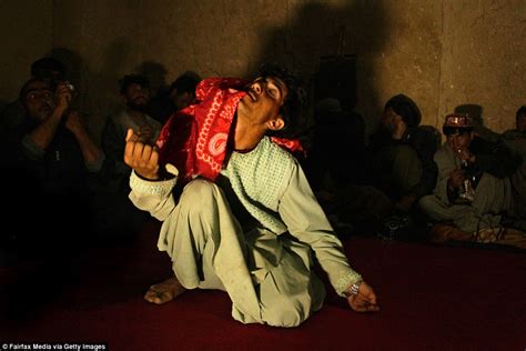 Resultado de imagem para bacha bazi. Afghanistan's bacha bazi 'dancing boys' who dress like ...