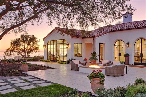 Spanish Colonial Revival Style Villa With Unsurpassed Views