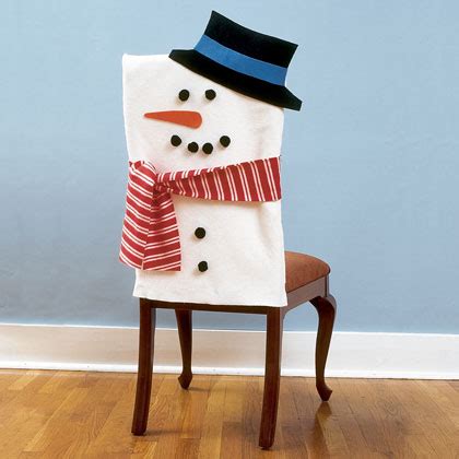 See more ideas about chair covers, christmas chair covers, christmas chair. DECORATE YOUR DINNING WITH THESE LOVELY CHRISTMAS CHAIR ...