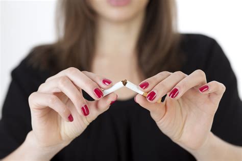 Trying To Quit Smoking Heres The Most Effective Strategy Cbs News