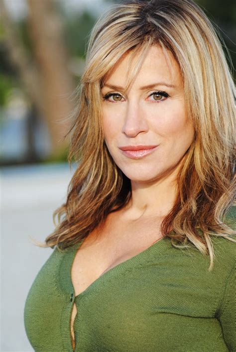 Picture Of Lisa Ann Walter