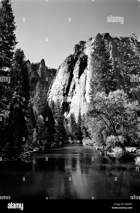 Yosemite Merced River Stock Photo Alamy