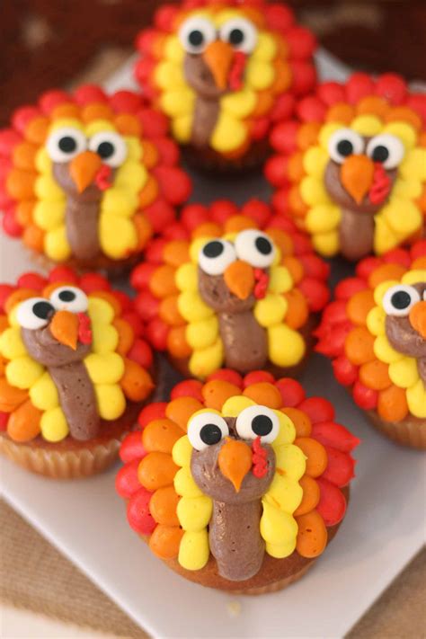 10 fun turkey and thanksgiving themed desserts modern Full Thanksgiving Dinners available from Pierrot Catering ...