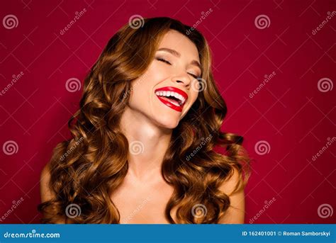 close up portrait of her she nice attractive cheerful cheery dreamy wavy haired girl enjoying