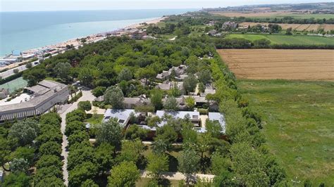 Prenota conero azzurro, numana su tripadvisor: Villaggio Conero Azzurro - Conero, Marche - Alloggi - YouTube