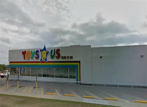 Former Toys R Us Building On South 27th Street Sold To Bank