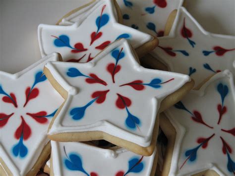 Eatsmarter has over 80,000 healthy & delicious recipes online. Star Cookie Favors | Decorated star cookies all packaged ...