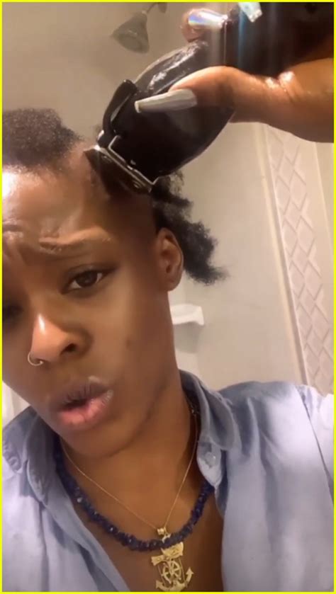 Azealia Banks Shaves Her Head Im Shaving All This Stress Out Photo 4473181 Photos Just