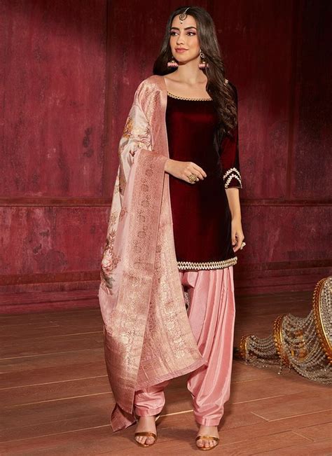 Maroon And Pink Velvet Punjabi Suit With Brocade Dupatta Lashkaraa Velvet Dress Designs