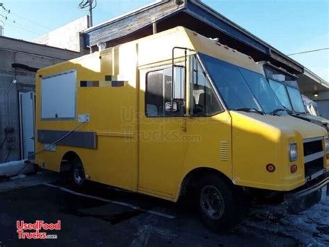 Chevrolet P30 Multi Functional Food Truck With Pro Fire Suppression