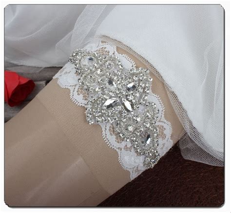 Luxury Rhinetsones Wedding Garter Made Of Stretched Lace And Charms