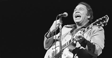 Roy Clark Country Guitar Virtuoso Hee Haw Star Dies At 85