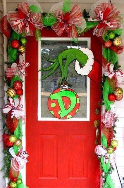 Diy outdoor christmas decorations + the grinch images. Easy DIY Christmas Decorations for Outside - DIY Cuteness