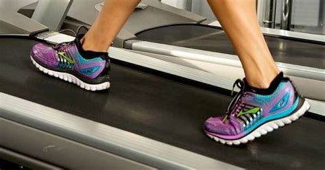 Get Hooked On Running With These Treadmill Workouts For Beginners