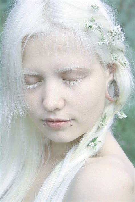 Анастасиз Винней Anastasiz Vinney Tags Looks Like An Albino White Eyelashes White Hair