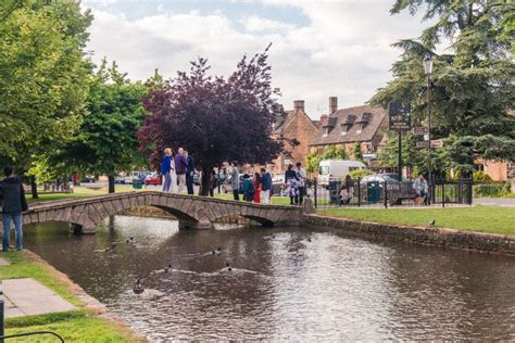 20 Beautiful Cotswolds Villages And Towns You Must Visit