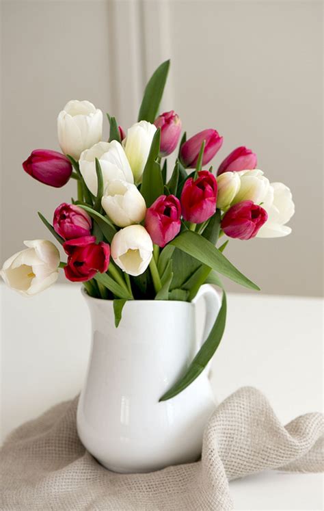 Adorable And Cheap Easy Diy Tulip Arrangement Ideas No 43