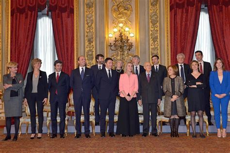 Confinamento está a produzir efeitos. Governo Renzi, il giuramento dei ministri - Photogallery - Rai News