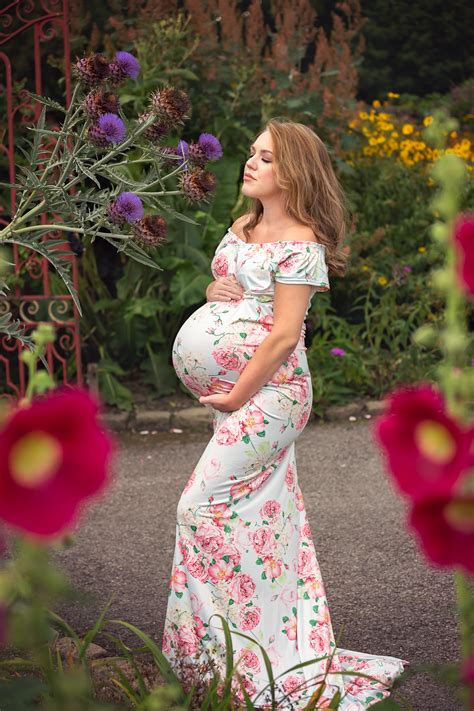 Jennys Summertime Maternity Session — Kasia Soszka Photography