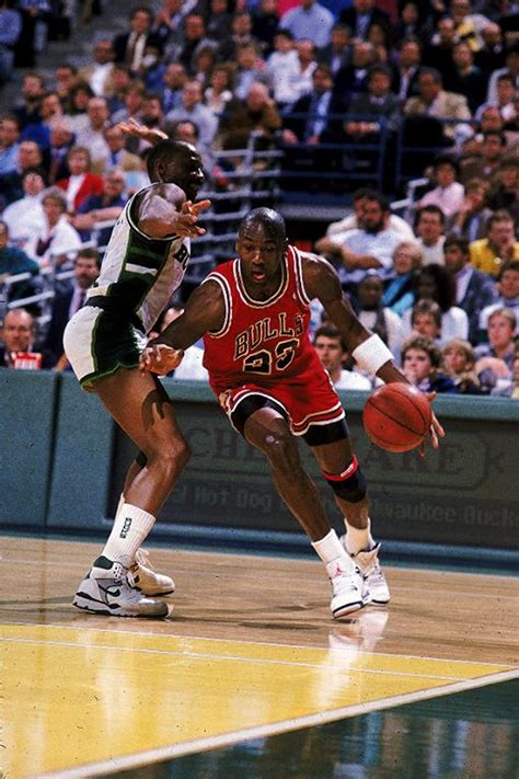 Kobe Bryant Vs Michael Jordan Season By Season Points Per Game