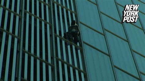 Real Life Spider Man Climbs A 400 Foot Skyscraper Without A Harness