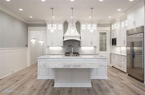 Use vibrant and contrasting mix of hardwood floors and choice of wall paint for just selecting from the large array of hardwood floors alone can be a daunting task with the numerous variety of hardwood floor wood species to. New 2017 Interior Design Tips and Ideas - "Kitchen ...