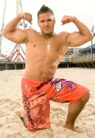 Jersey Shore Ronnie Ortiz Magro Ronnie Ortiz Magro Outside The Jersey Shore House Seaside