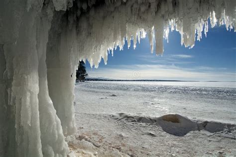Apostle Islands Ice Caves On Frozen Lake Superior Stock Image Image 39343243