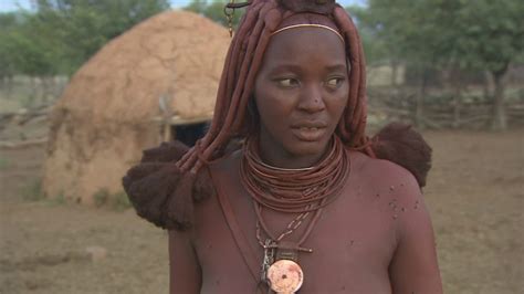 Tradisi Aneh Suku Pedalaman Afrika ~ Kabar Campur Aduk