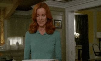 Desperate Housewives Gif Find Share On Giphy
