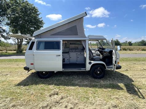 This Volkswagen Vanagon Westfalia Looks Surprisingly Good For A Year